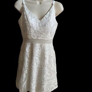 🏷️ Juniors xtraordinary white spaghetti strap dress sz 5
